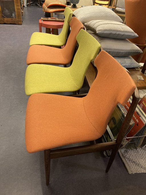 4 vintage eetkamerstoel van Fristho opnieuw gestoffeerd