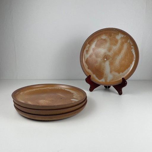 Set of 4 brutalist terracotta plates