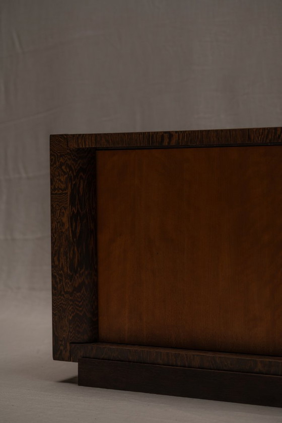 Image 1 of Dressoir uit het begin van de 20e eeuw in de stijl van De Coene