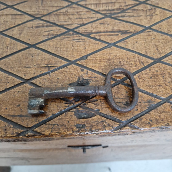Coffre de berger ancien et unique, vers 1900 – Armoires de rangement, Iron, Wood (photo 8 of 10)