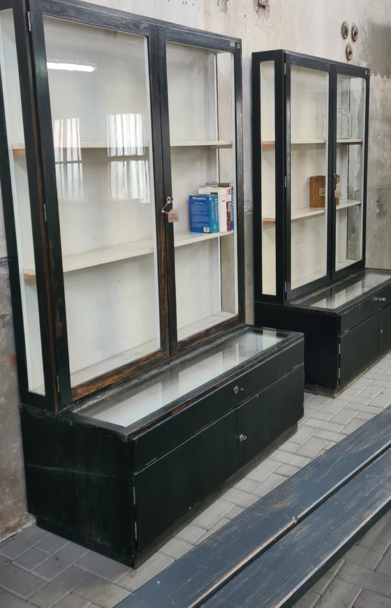 Image 1 of Vetrine vintage provenienti dalla Repubblica Ceca