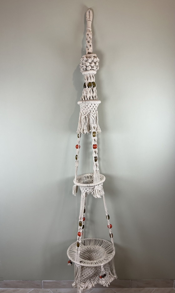Image 1 of Suspension en macramé vintage
