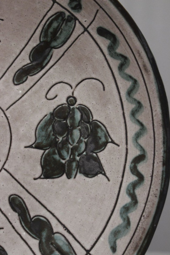 Image 1 of Alain Maunier en Vallauris - Gran plato decorativo de pared con decoración de óxido, años 60