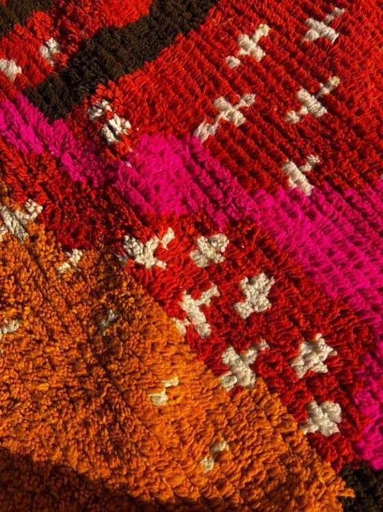 Image 1 of Tappeto Boujad marocchino arancione, 250x150 cm, in lana – Tappeto per interni moderni – Realizzato a mano da donne berbere