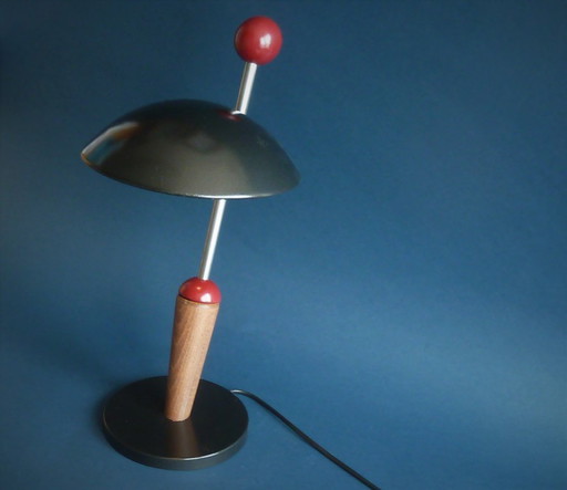 Designer desk lamp from LUXDALES "FERCULUM".