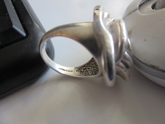 Modernistische Sterling Zilveren Ring gemerkt Italië en 925, grote maat – Decoratieve objecten (photo 13 of 13)