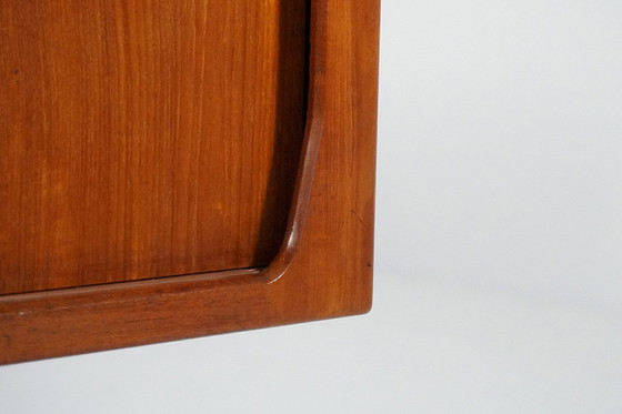 Image 1 of Teakhouten highboard van Sofus Jørgensen, Denemarken 1960