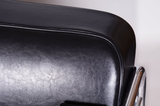 Sofá Bauhaus restaurado, de Vichr a Spol., cromo, cuero, checo, década de 1930. – Leather, Metal (photo 5 of 13)
