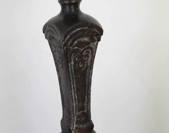 Image 1 of Candelabro antiguo de bronce estilo Luis XVI (siglo XVIII)