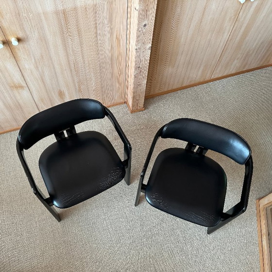 2 sillones Pamplona en piel negra – Augusto Savini para POZZI (años 60) – Totalmente negros – Leather, Metal (photo 8 of 8)