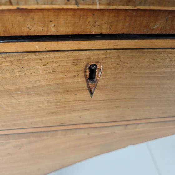 Image 1 of Engels dressoir in Georgische Revival-stijl – begin 19e eeuw