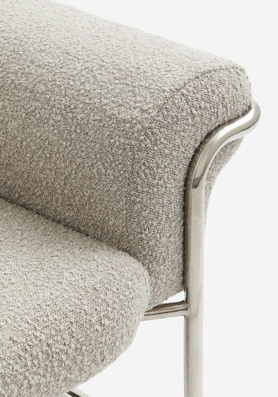 Image 1 of Fauteuil Design Vintage Contemporain Tissu Bouclette Beige Et Structure Chromée