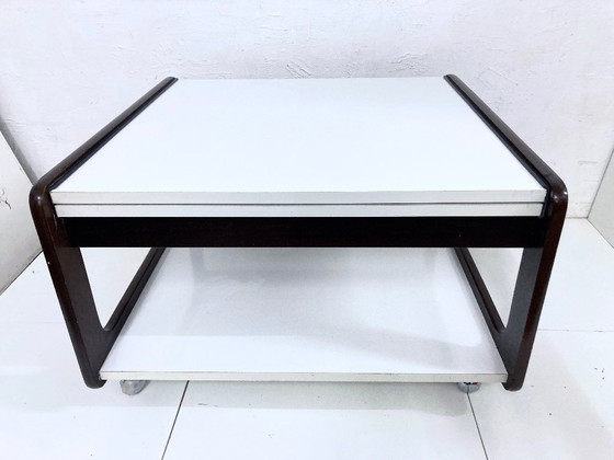 Image 1 of Mesa de centro extensible con ruedas del diseño de la era espacial de los años 70