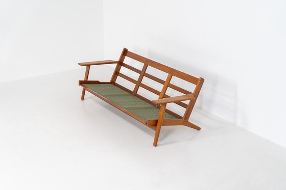 Image 1 of Early GE-290 3-seater sofa in oak by Hans J. Wegner for Getama (Denmark, 1953).