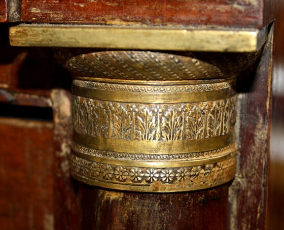 Image 1 of Comò antico Impero del XIX secolo in noce con dettagli in bronzo