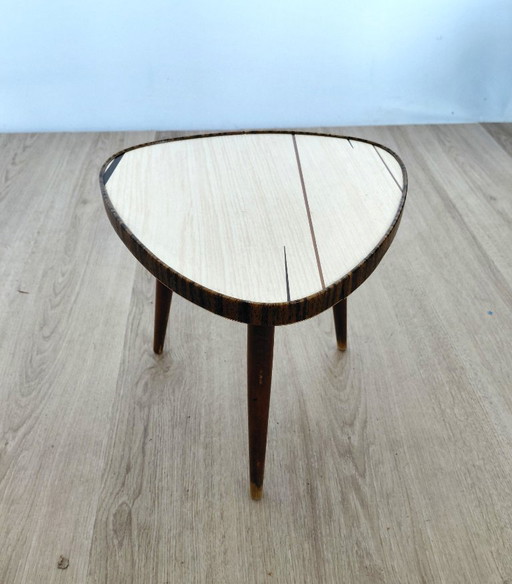 Separate fifties side or plant table