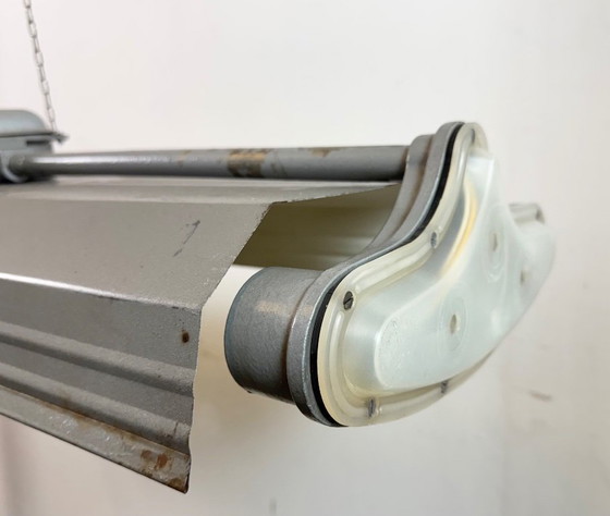 Image 1 of Lampadario industriale grigio a sospensione di Polam Gdansk, anni '70