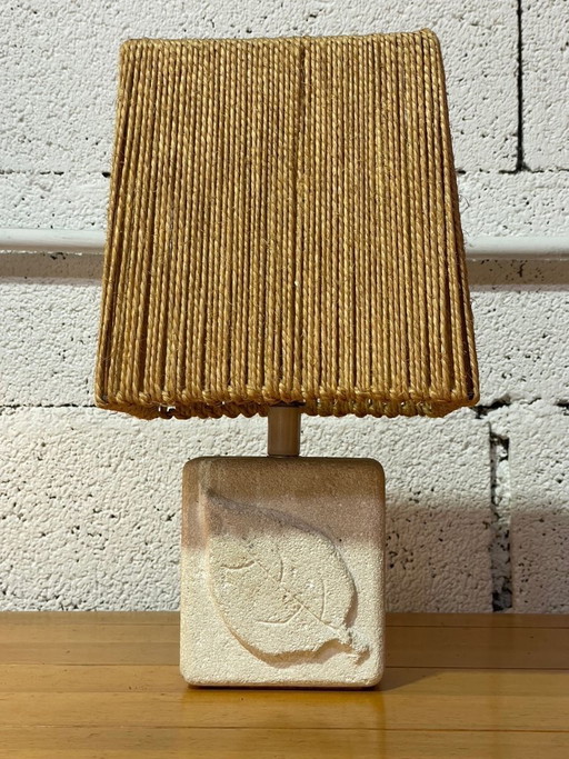 Lampada vintage in pietra con paralume in corda, anni '70