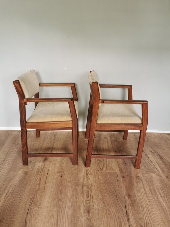 Image 1 of Unieke set van 4 vintage mid-century eetkamerstoelen (een 5e stoel ook beschikbaar, dient verlijmd te worden) 
