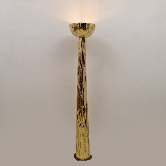 Image 1 of Vloerlamp van gehamerd messing in fakkelstijl, Italië