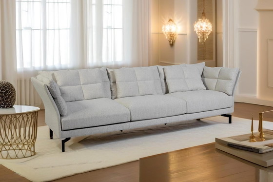Image 1 of Passe Partout Tulip 3-seater sofa