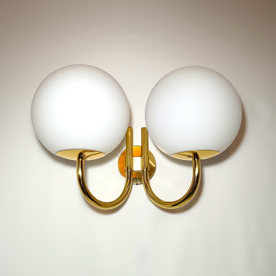 Image 1 of Aplique extragrande, 1 de 12, Art Déco, Moderno de mediados de siglo, Latón, Vidrio opalino, Glashütte Limburg, Muy raro