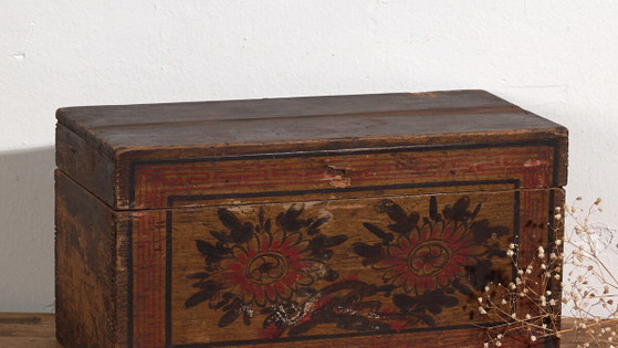 Boîte orientale antique (c.1900) #41 – Armoires de rangement (photo 3 of 40)