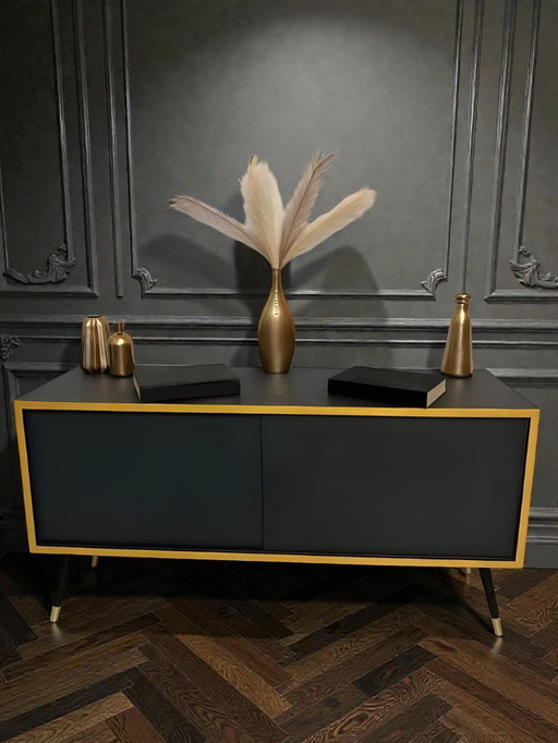 “AURELIUS” – Exclusive upcycling masterpiece: Mid-Century redefined