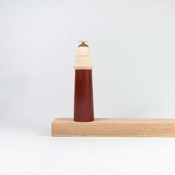 Image 1 of Faros únicos de madera maciza hechos a mano