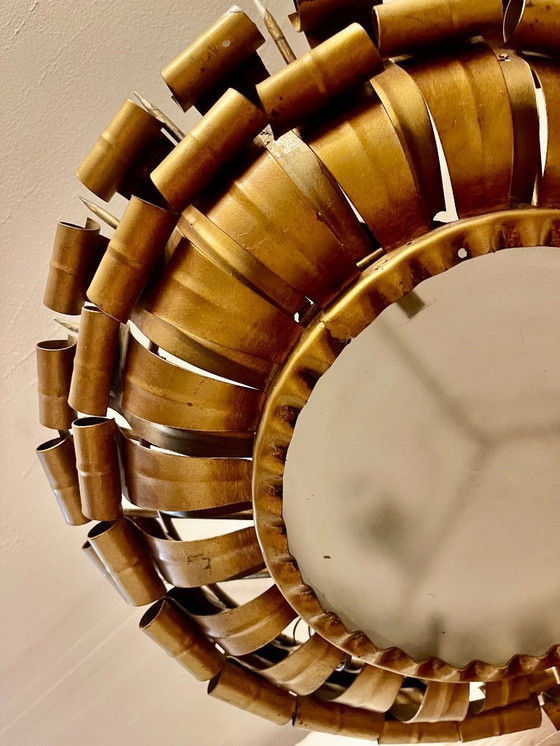 Image 1 of Grote vergulde metalen kroon met origineel glas, 1950