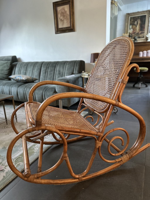 Retro rotan schommelstoel – vintage boho jaren 70