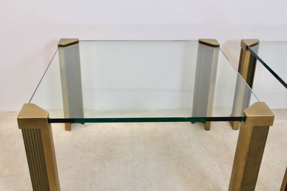 Ensemble de deux grandes tables d'appoint Peter Ghyczy en laiton et verre (photo 6 sur 8)