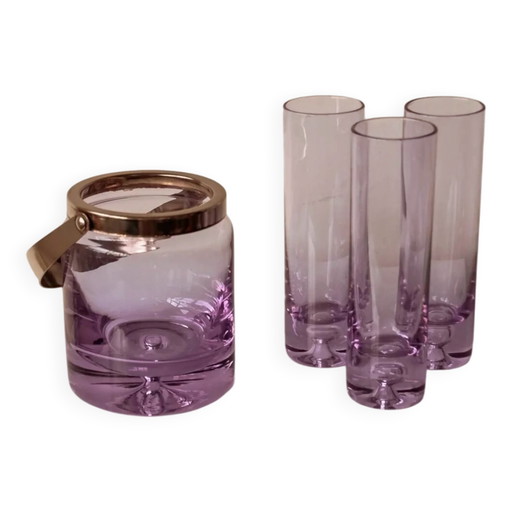 Set aus lila Alexandrit-Likörgläsern mit passendem Eiskübel.