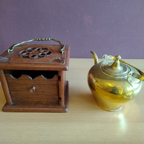Image 1 of Vintage Pear Kettle - Yellow brass with small brazier - Antique