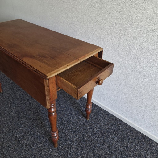 Table d'appoint ancienne en bois avec tiroir et plateau rabattable