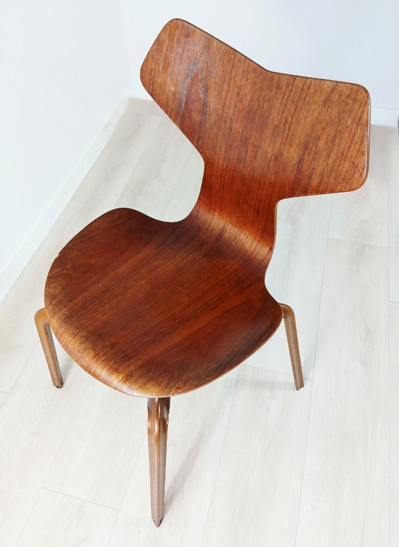 Image 1 of Arne Jacobson for Fritz Hansen - Grand Prix Chair FH 4130