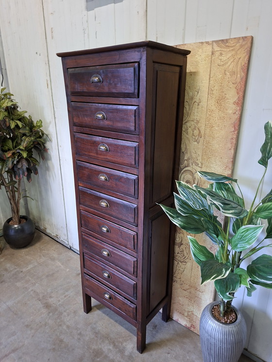 Image 1 of Commode haute classique, armoire à pharmacie ou classeur, dimensions 58x37cm et 176cm de hauteur.
