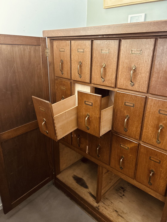 Image 1 of Cassettiera/archivio d'epoca - dell'Agenzia delle Entrate belga