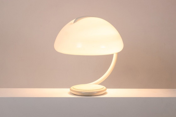 Elio Martinelli. "Serpente" Table Lamp in White. 1960s-70s – Martinelli Luce, Metal, Plastic (photo 7 of 9)
