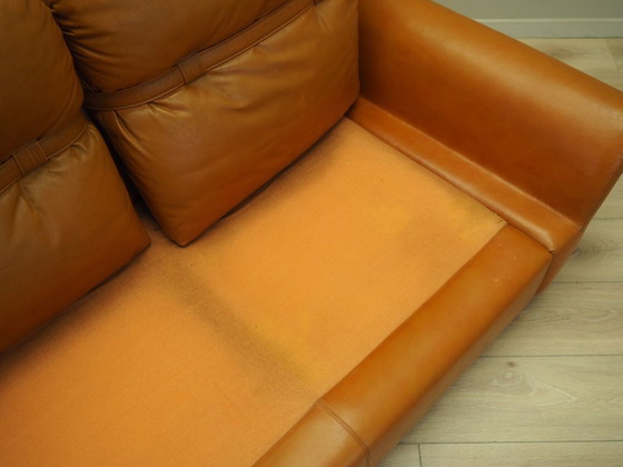 Image 1 of Oranje leren bank, Space Age ontwerp, jaren 1960, productie: Italië