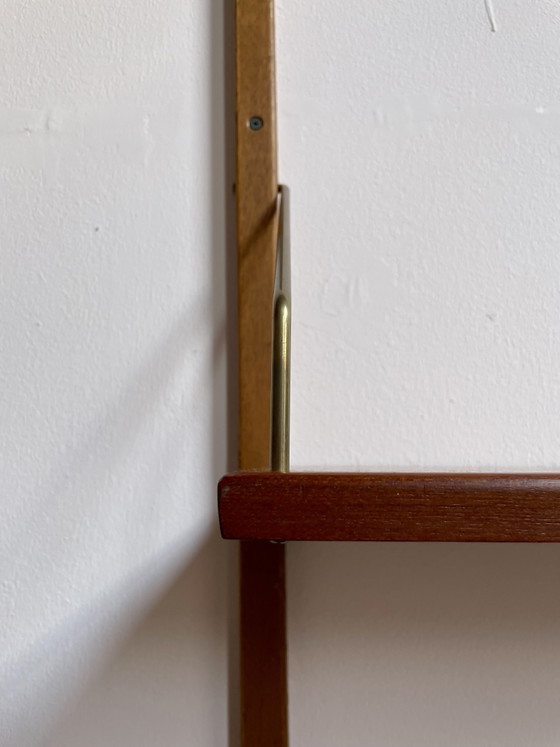 Image 1 of Vintage wandsysteem in de stijl van het Cadovius Royal System - Deens vintage - teak fineer