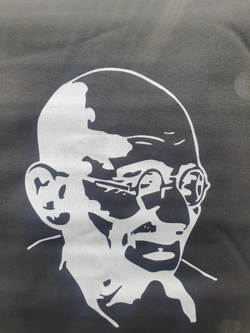 Een Unieke Wanddecoratie of Meditatiebanner, Met Een Levensbeschouwelijke Uitspraak