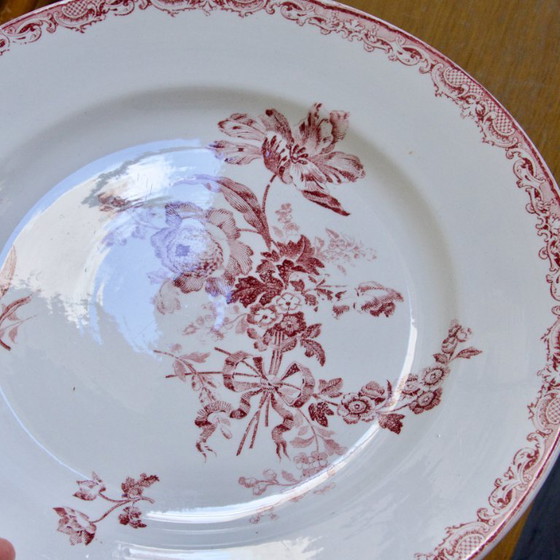 Image 1 of Piatto rotondo antico firmato Sarreguemines, collezione Fontages, in gres rosa
