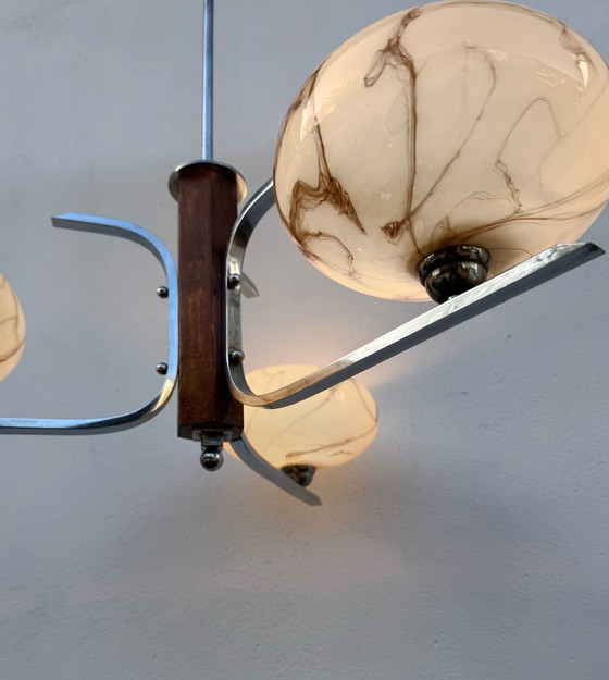 Image 1 of Lampadario Art Déco in cromo e vetro opalino marmorizzato