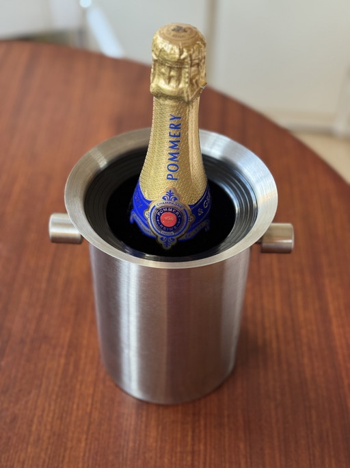 Enfriador de vino y champán ZACK de acero inoxidable con acabado cromado y diseño minimalista. (photo 2 of 7)