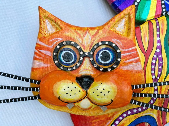 Image 1 of Grande scultura in legno a forma di gatto in stile boho. Realizzata a mano dall'artista.