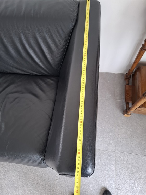 Image 1 of Schwarze Leder-Zweisitzerbank