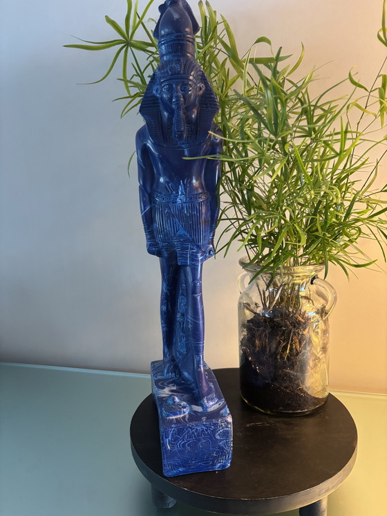 Image 1 of statue of the Egyptian god Thoth.