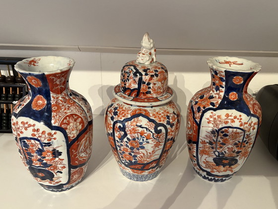 Image 1 of Drie Chinese antieke vaasjes