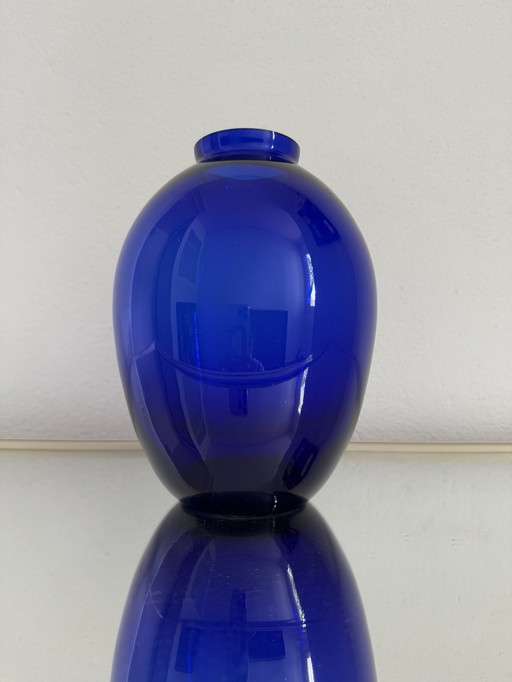 Vase verre soufflé cobalt Art Déco